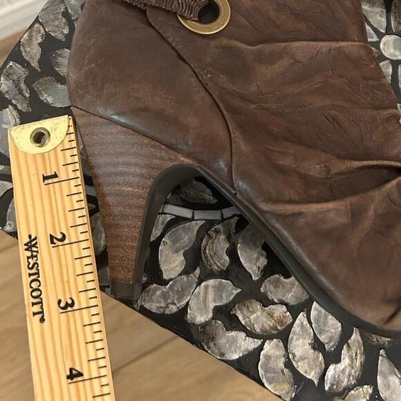 Brown Leather Steve Madden Abikus Scrunch Leather Ankle Boot Shootie Bootie - Picture 7 of 7